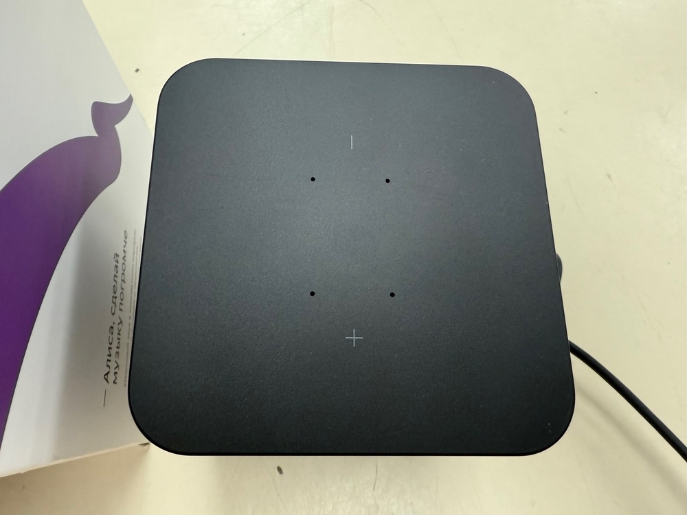 Умная колонка Яндекс Станция Миди