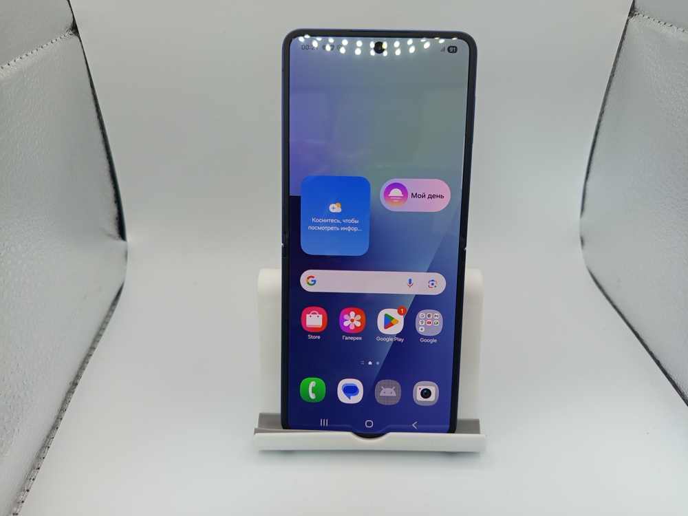 Смартфон Samsung Galaxy Z Flip 7 12/256