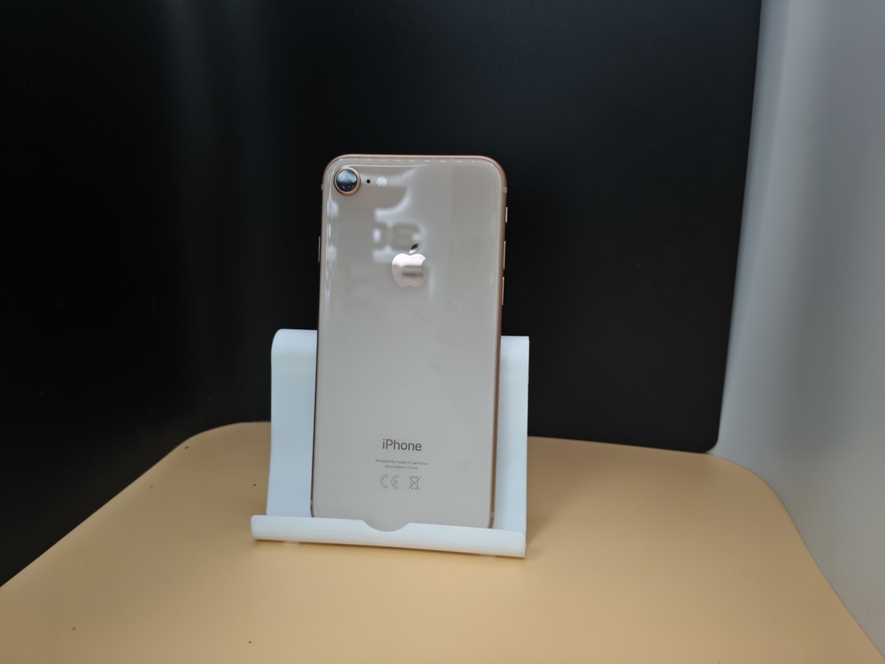 Смартфон Apple iPhone 8 64Gb