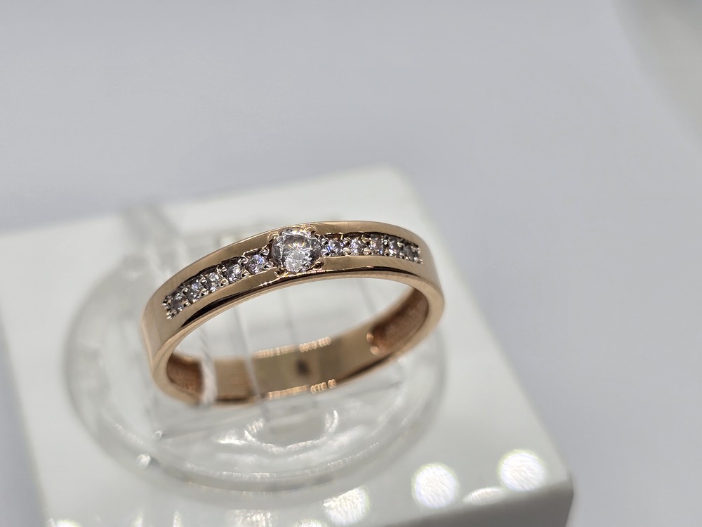 КОЛЬЦО С КАМНЯМИ (Au 585)