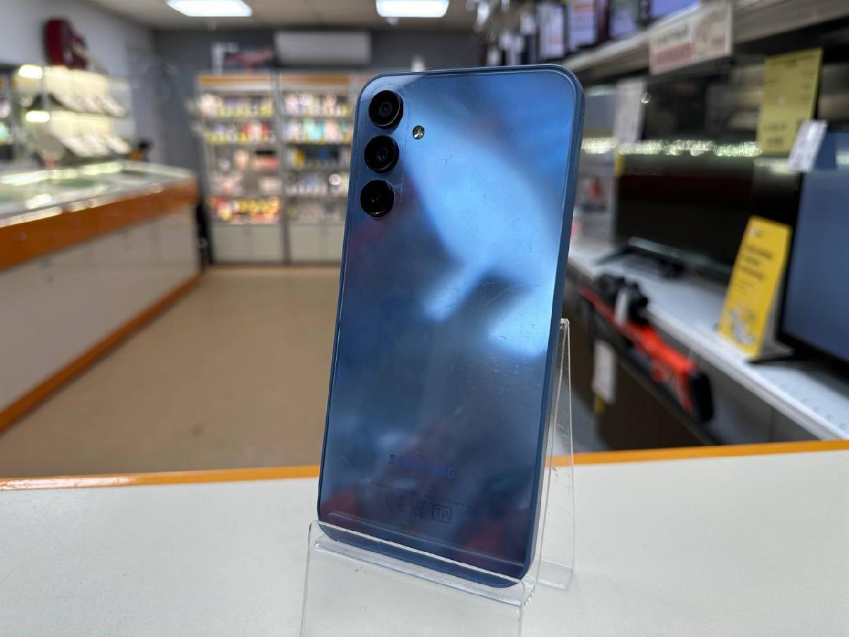 Смартфон Samsung Galaxy A15 4/128