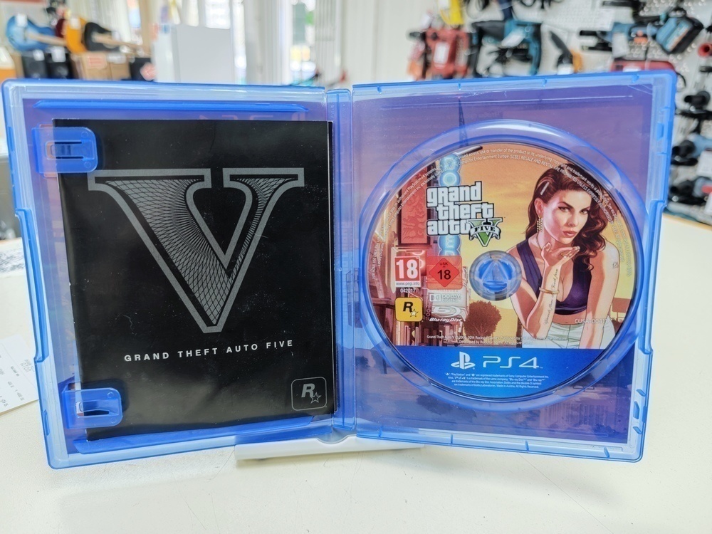 Игра Playstation 4 GTA 5