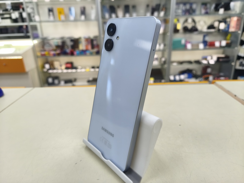 Смартфон Samsung Galaxy A06 4/64