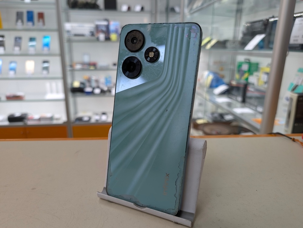 Смартфон Infinix Hot 30 8/128