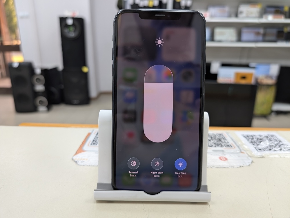 Смартфон Apple iPhone 11 Pro Max 64Gb