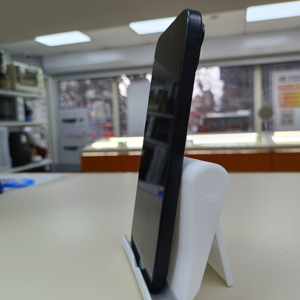 Смартфон Apple Iphone 15 128Gb