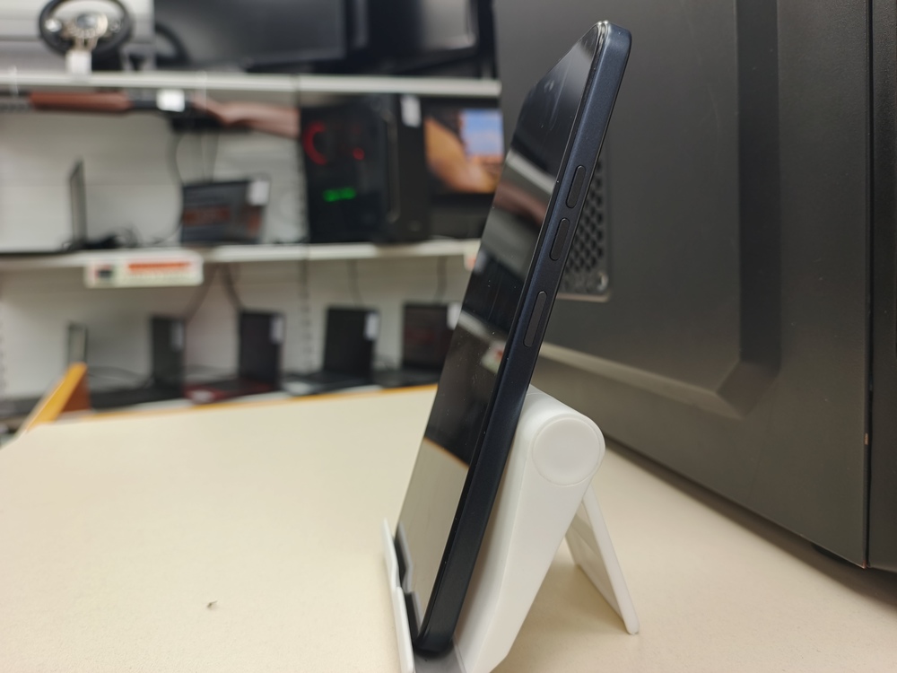 Смартфон Tecno Spark GO 1 3/64