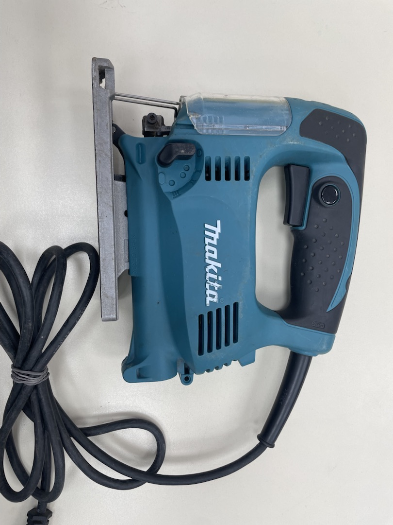 Лобзик Makita 4326;