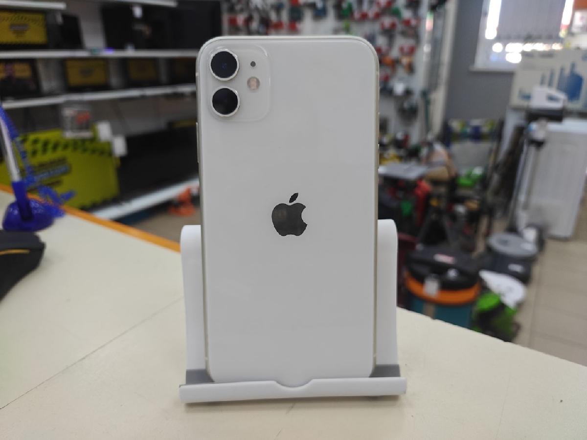 Смартфон Apple iPhone 11 64Gb