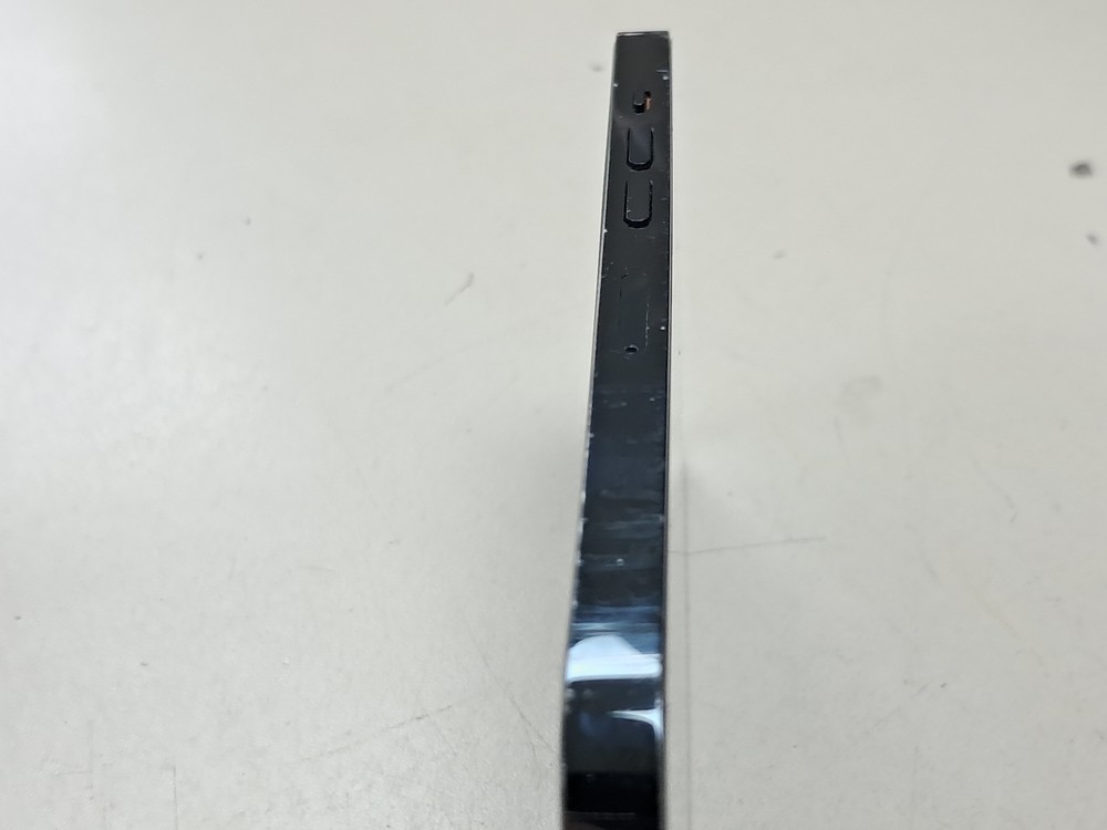 Смартфон Apple iPhone 13 Pro 128Gb