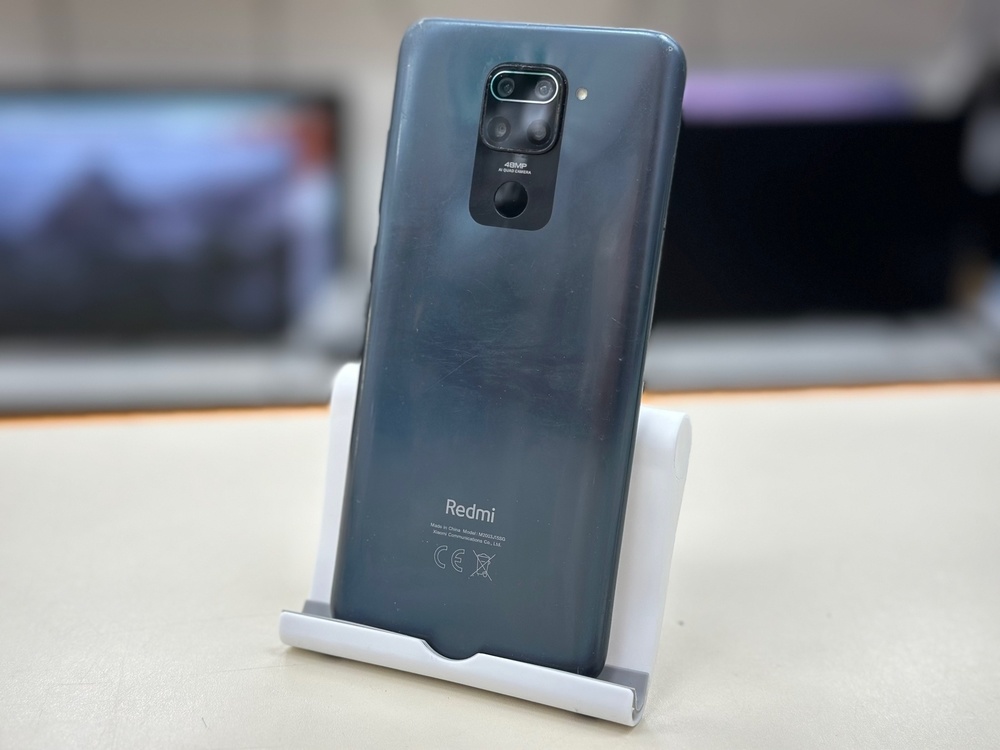 Смартфон Xiaomi Redmi Note 9 4/128
