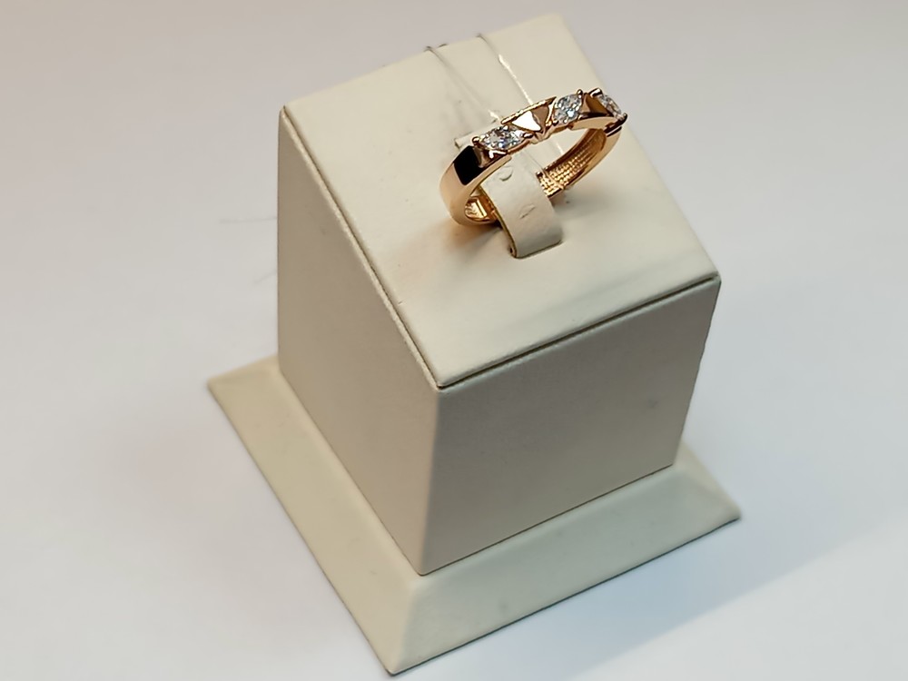 КОЛЬЦО С КАМНЯМИ (Au 585)