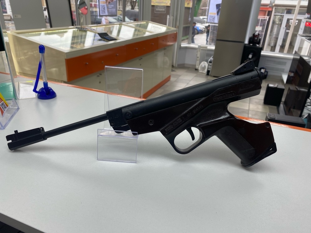 Пистолет пневматический ИЖ 53М