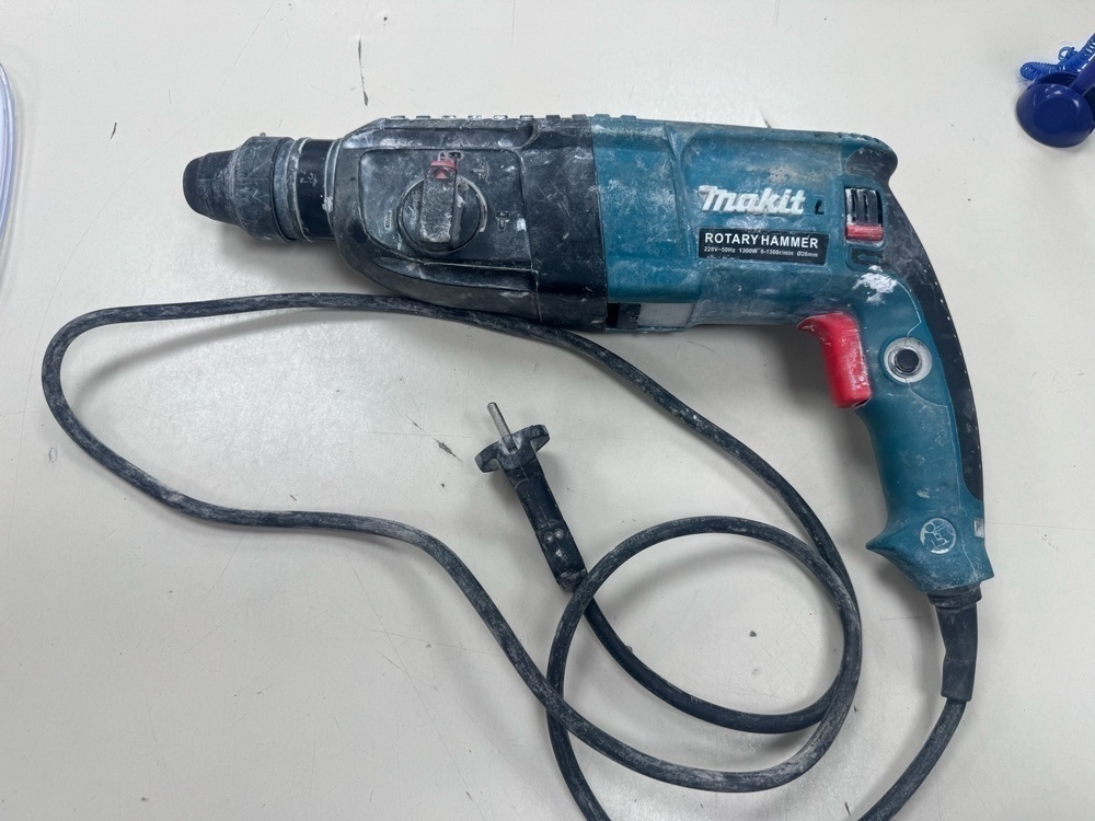 Перфоратор Makita 280V