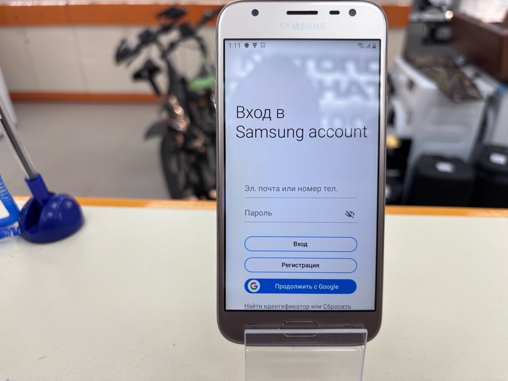 Смартфон Samsung Galaxy J3 2017 2/16