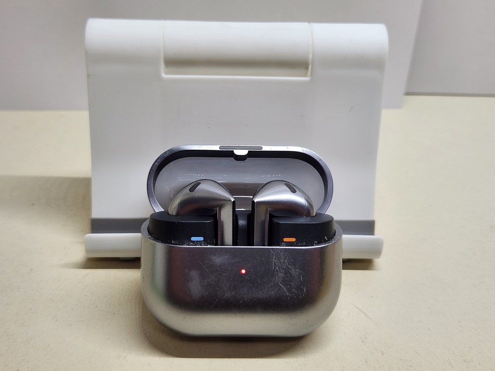 Наушники беспроводные Samsung BUDS 3