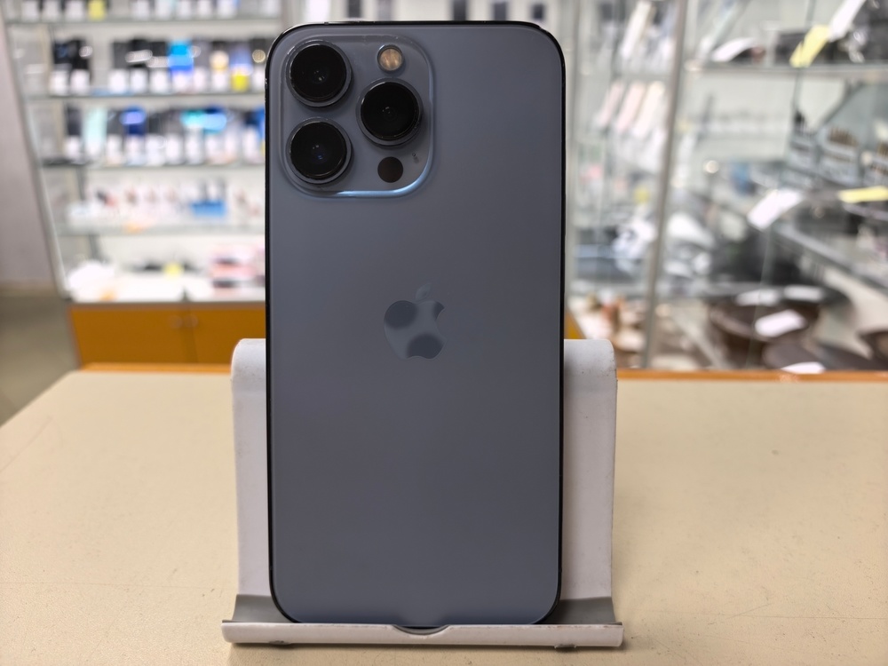 Смартфон Apple iPhone 13 Pro 256Gb