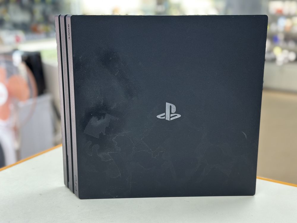 Игровая приставка PlayStation 4 Pro 1Tb