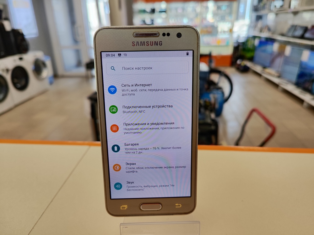 Смартфон Samsung Galaxy A3 1/16