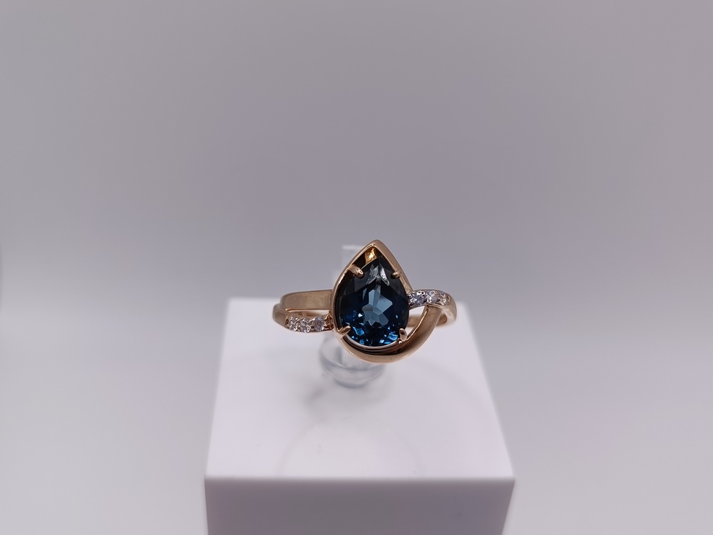 КОЛКМИ585 КОЛЬЦО С КАМНЯМИ (Au 585)