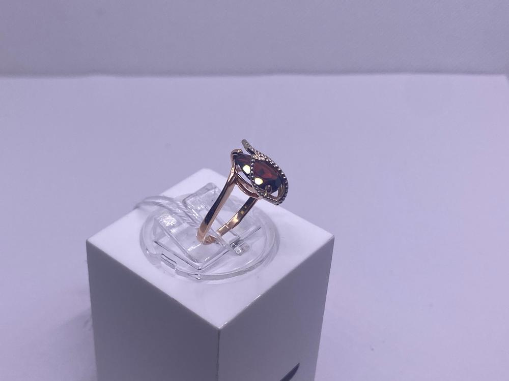 КОЛКМ585 КОЛЬЦО С КАМНЕМ (Au 585)