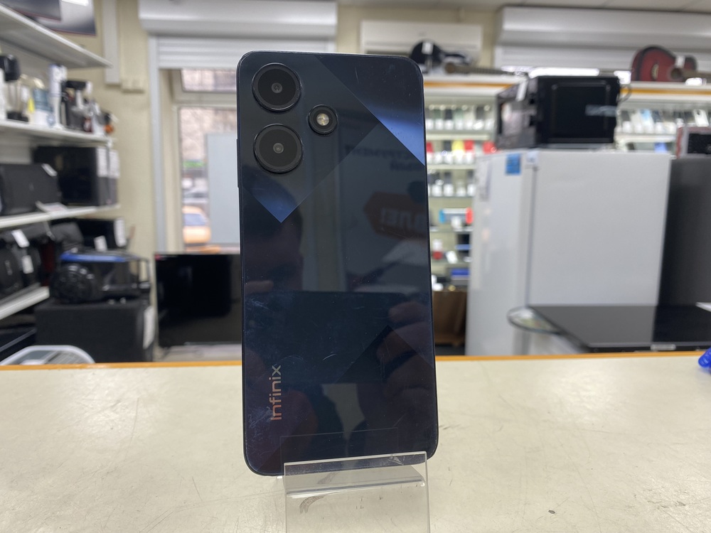 Смартфон Infinix HOT 30i 8/128