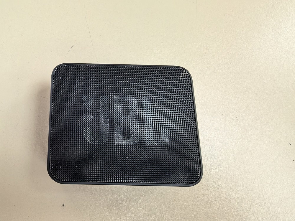 Портативная акустика JBL GO