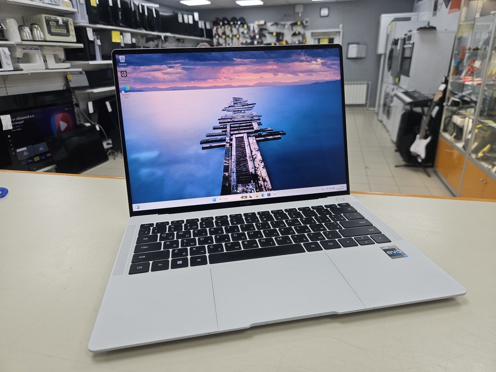 Ноутбук Huawei MateBook X Pro; Core i7-1255U, Iris(R) Xe Graphics, 16 Гб, 1 Tb, Нет