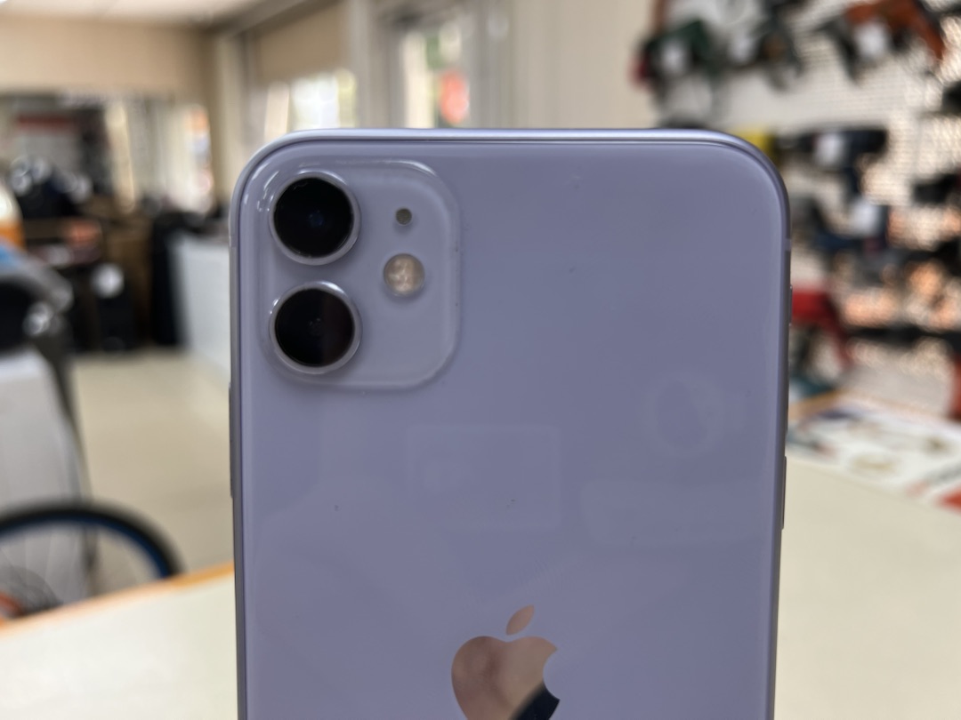 Смартфон Apple iPhone 11 64Gb