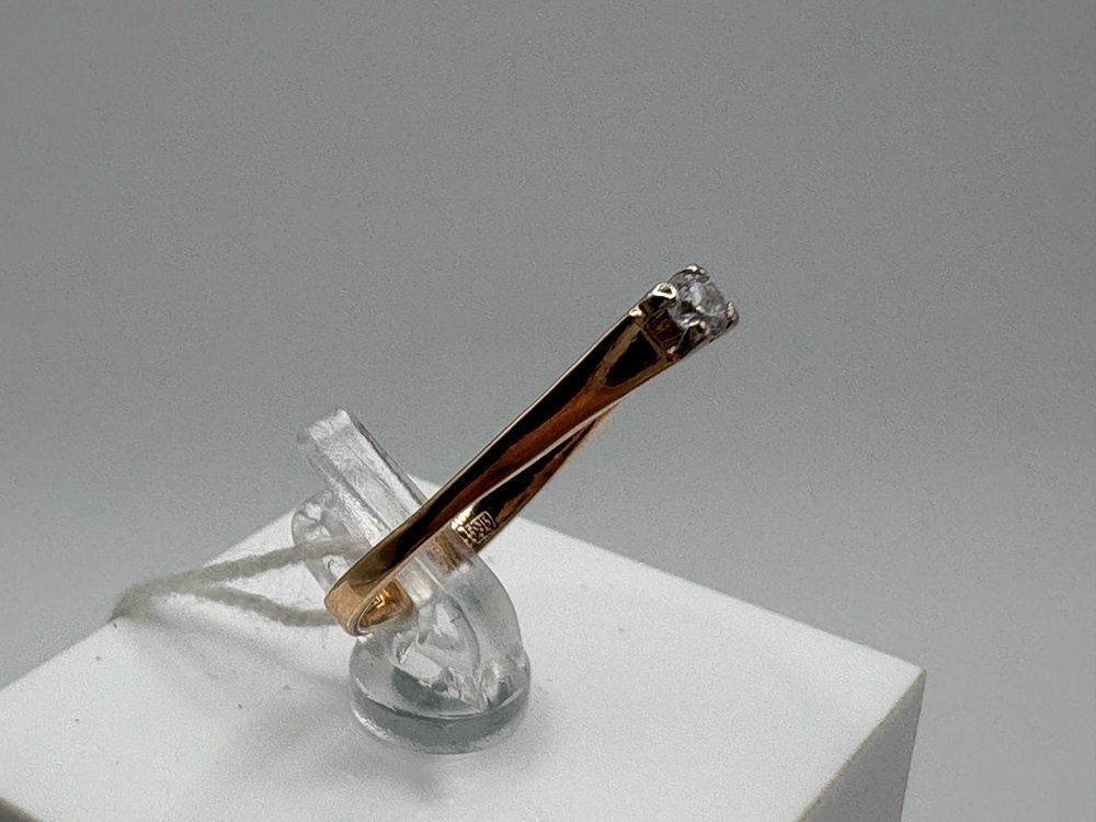 КОЛКМ585 КОЛЬЦО С КАМНЕМ (Au 585)