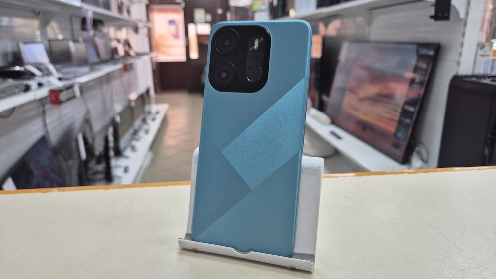 Смартфон Tecno Spark Go 2023 3/64