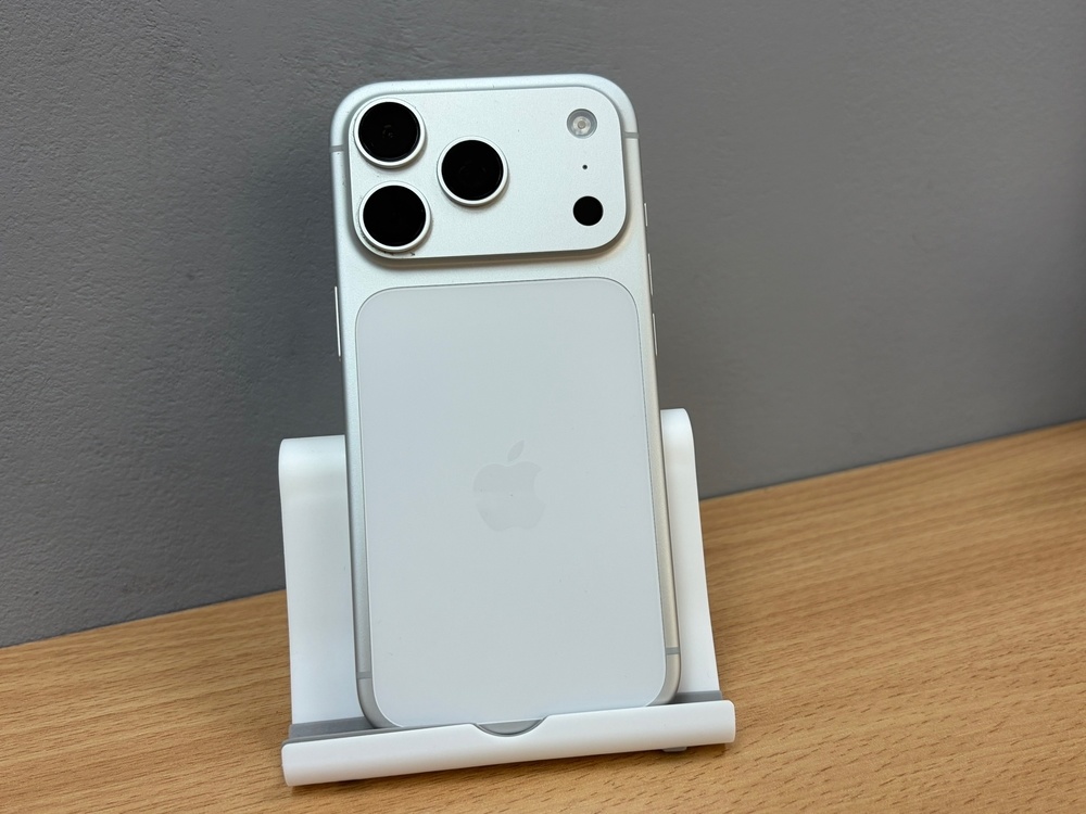 Смартфон Apple Iphone 17 Pro 256Gb