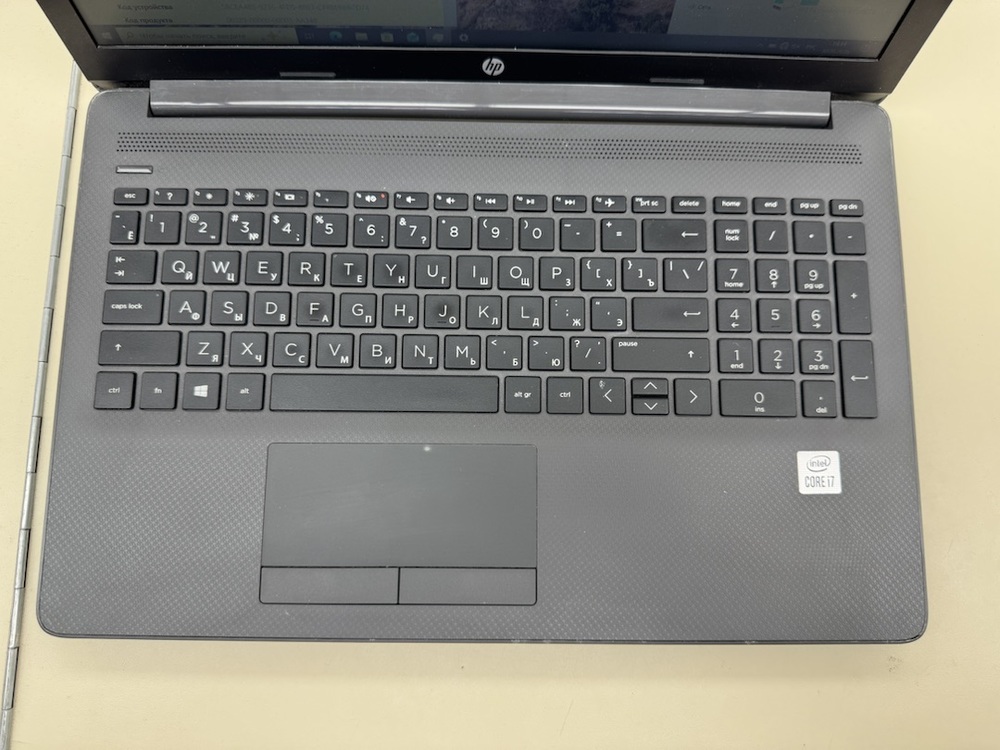 Ноутбук HP HP 250 G8; Core i7-1065G7, Intel UHD Graphics, 8 Гб, 512 GB, Нет