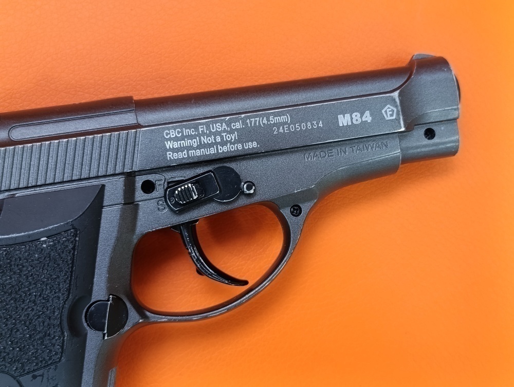 Пневматика Пистолет Borner m84