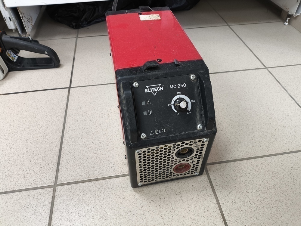Сварочный аппарат Elitech ИС 250
