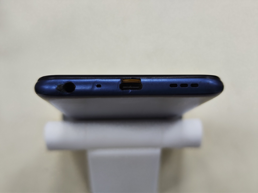 Смартфон Realme Q3S 6/128