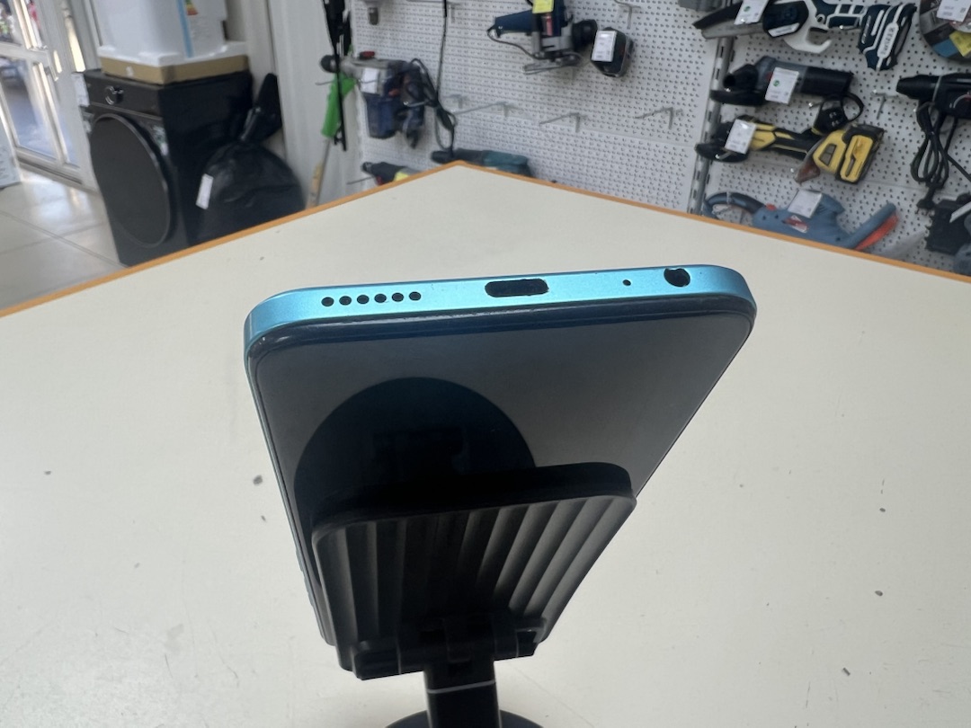 Смартфон Tecno Spark Go 2023 4/64