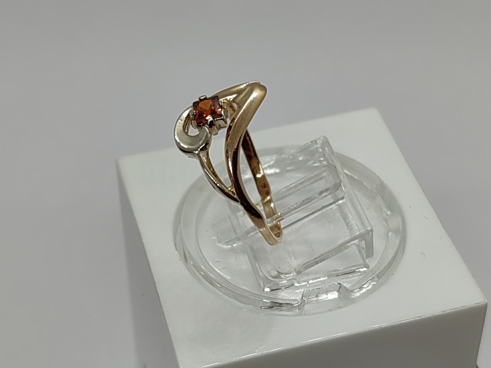 КОЛЬЦО С КАМНЕМ (Au 585)