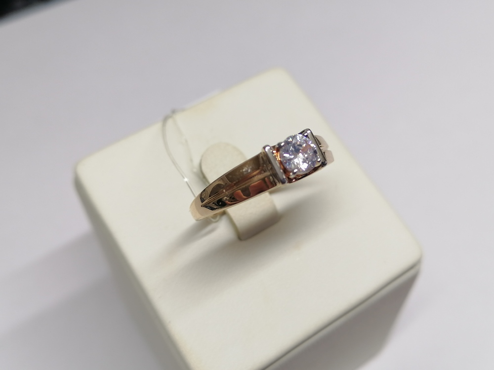 019166 КОЛЬЦО С КАМНЕМ (Au 585)