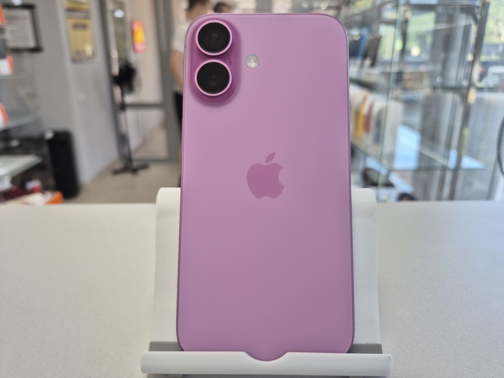 Смартфон Apple Iphone 16 128Gb