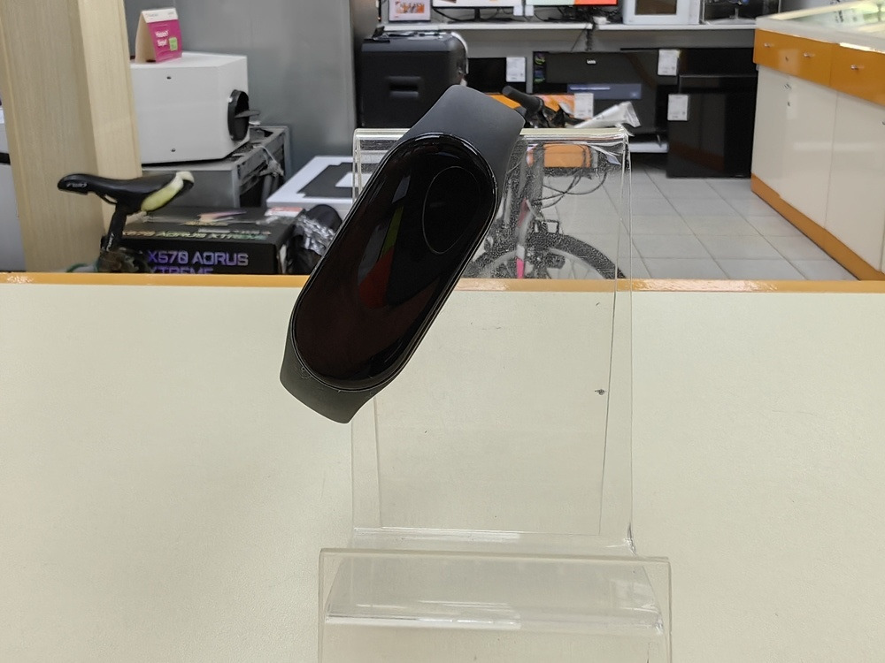 Фитнес-браслет Xiaomi Mi Band 7