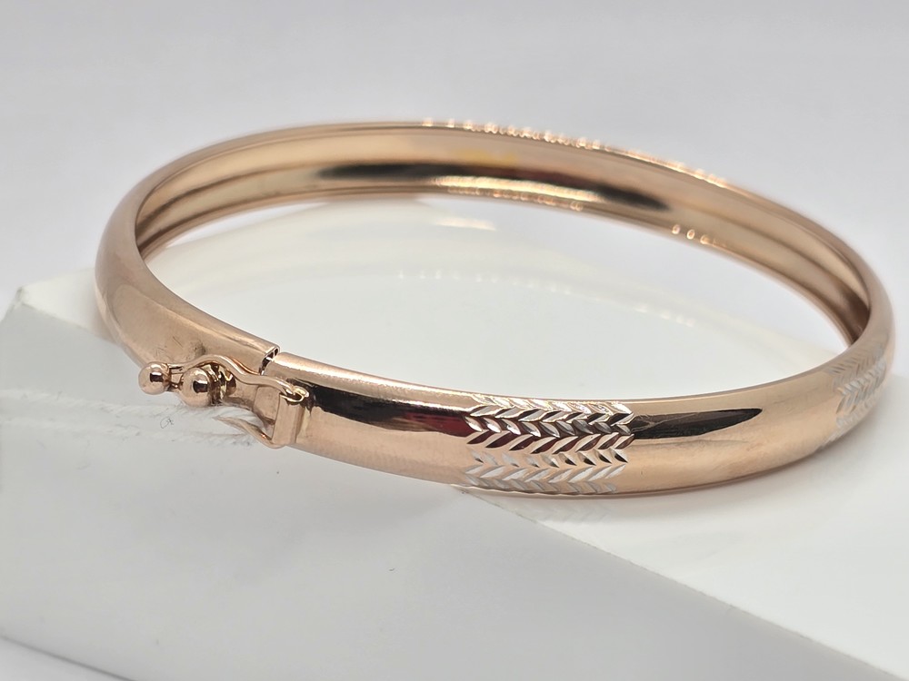 БЖАЛ585 БРАСЛЕТ ЖЕСТКИЙ С АЛМАЗНОЙ ГРАНЬЮ (Au 585)