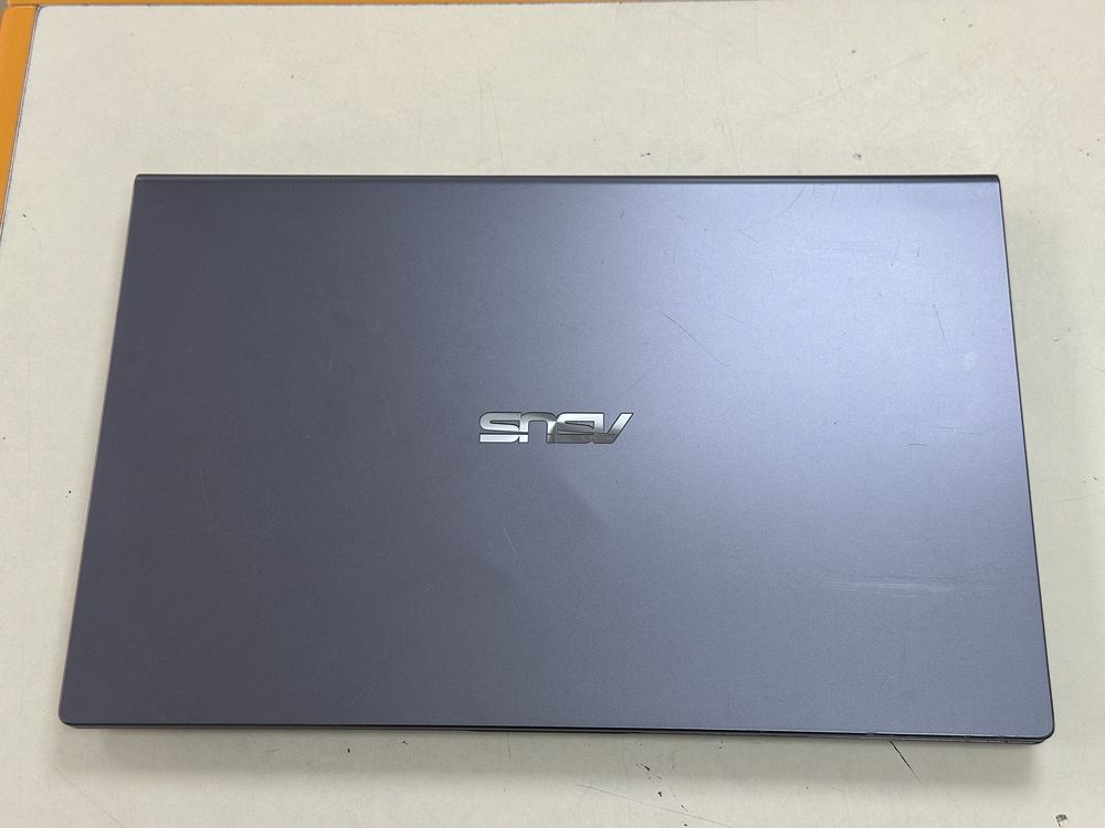 Ноутбук ASUS; Pentium 5405U, Intel UHD Graphics 610, 4 Гб, 120 Гб, Нет