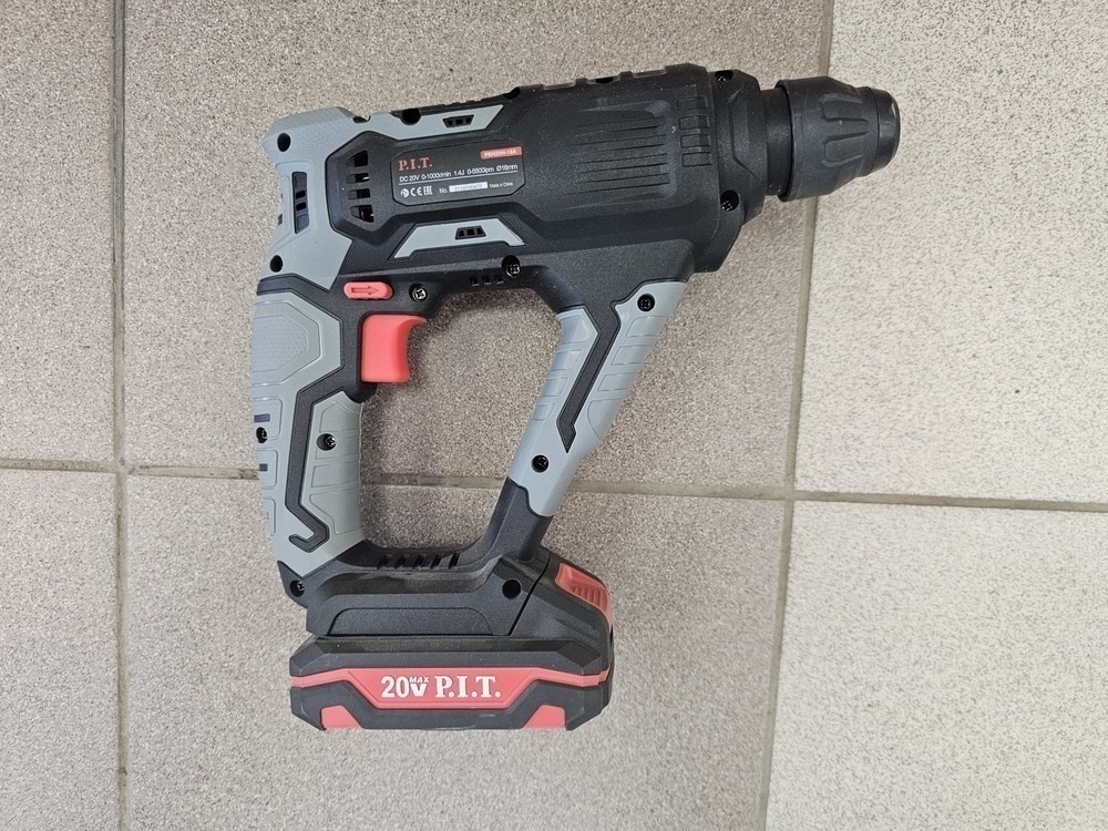Перфоратор P.I.T. PBH20H-18A/1