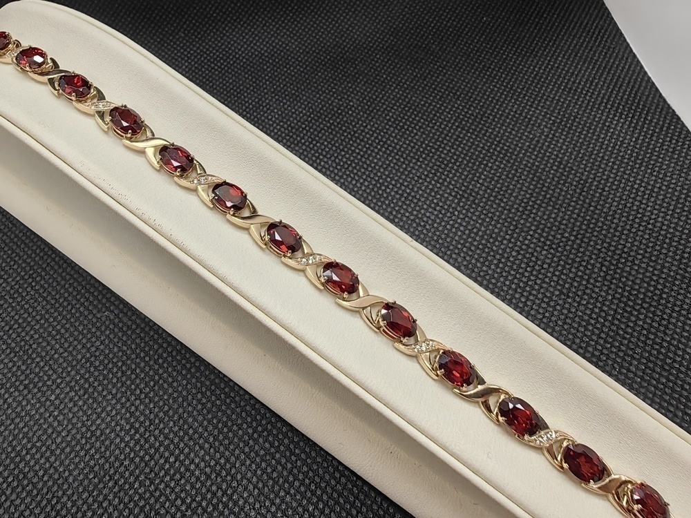 БРАСЛЕТ С КАМНЯМИ (Au 585)