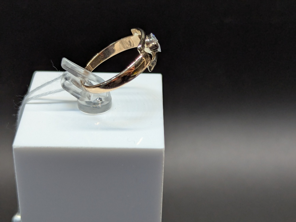 КОЛКМ585 КОЛЬЦО С КАМНЕМ (Au 585)