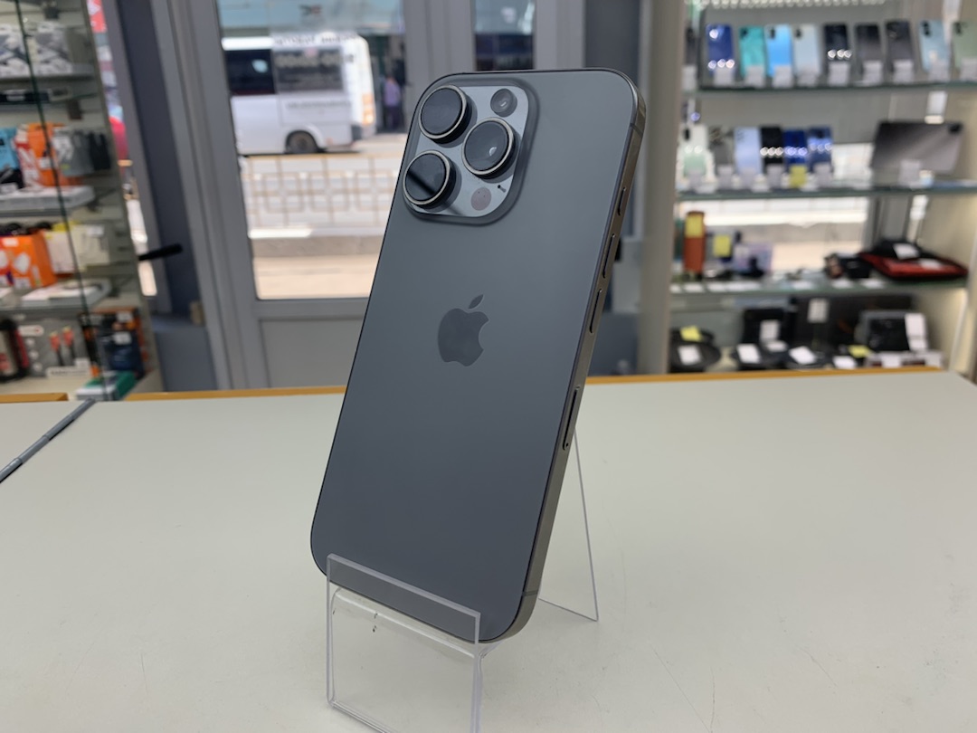 Смартфон Apple Iphone 16 Pro 256Gb