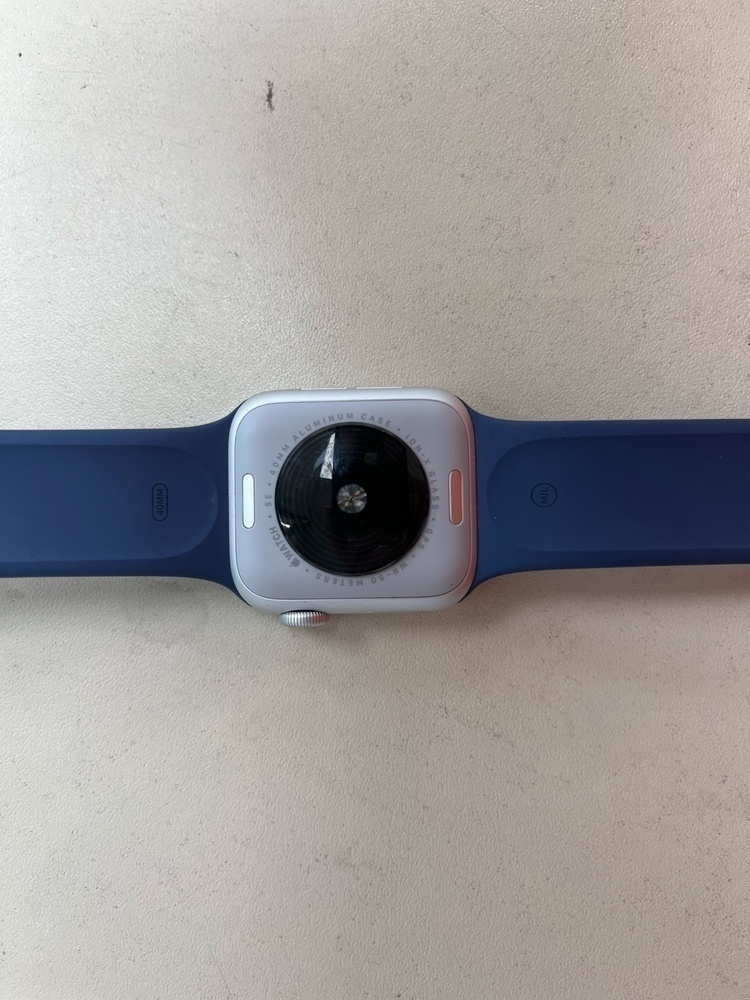 Смарт-часы Apple Watch SE 2022 40mm