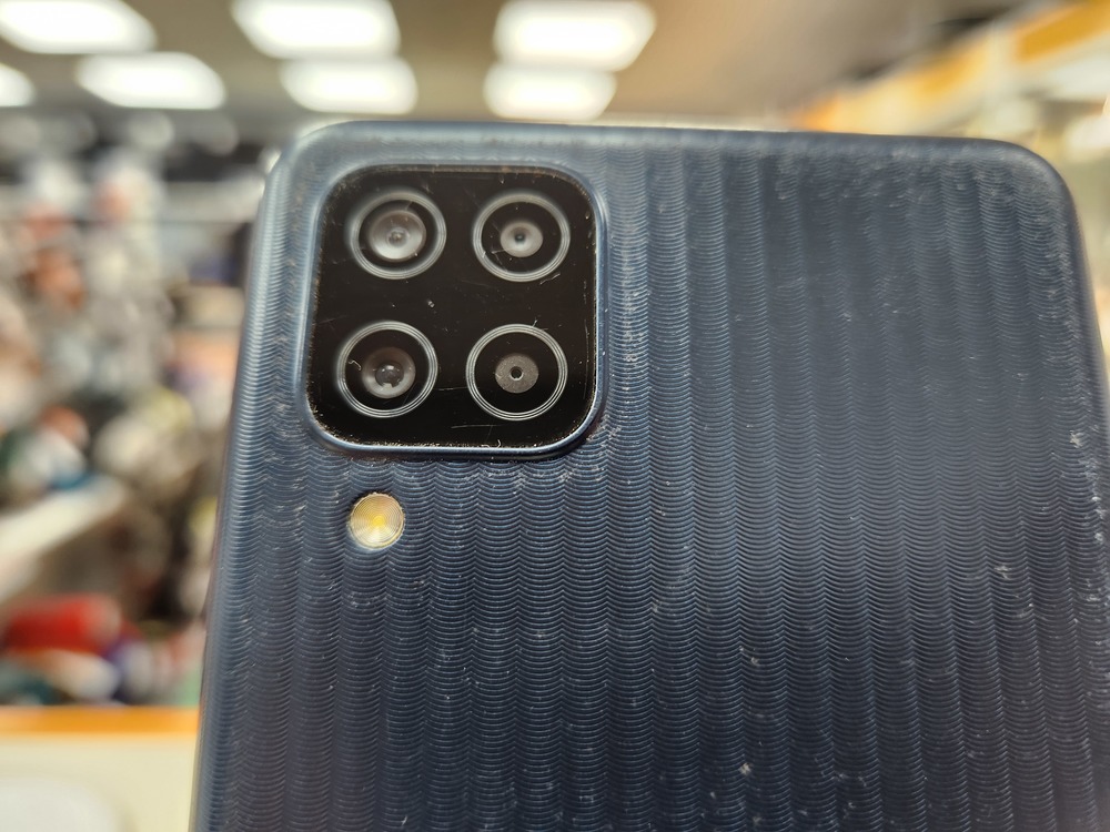 Смартфон Samsung Galaxy M12 3/32