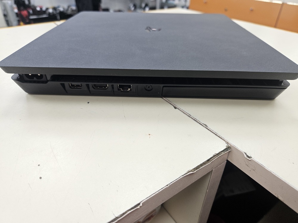 Игровая приставка PlayStation 4 Slim 1Tb